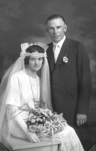 Joe & Susan (Scholz) Meuwissen wedding portrait - 1918