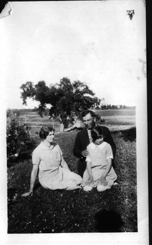 Paul & Appolonia "Franie" (Heibel) Vogel and daughter Elaine - circa unknown