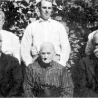 Wilson and Bennett family members - 1909