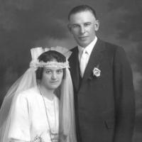 Joe & Susan (Scholz) Meuwissen wedding portrait - 1918