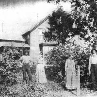 Jack & Jemina (Aldritt) Trumble family - Lake Minnewashta - 1887