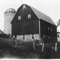 Paul and Appolonia "Franie" (Heibel) Vogel's farm - circa unknown